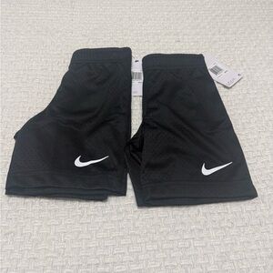 Nike set of 2 identical pair of black boys shorts. Size XS (4) NEW WITH TAGS
